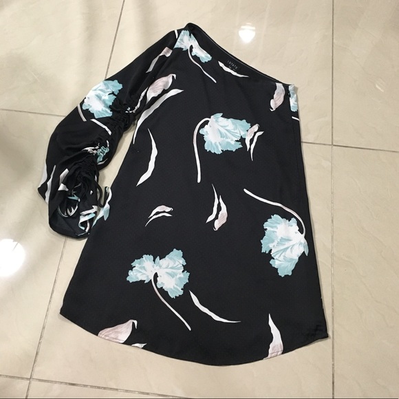 1. State One shoulder Mini Dress. Size 0 - Picture 5 of 8